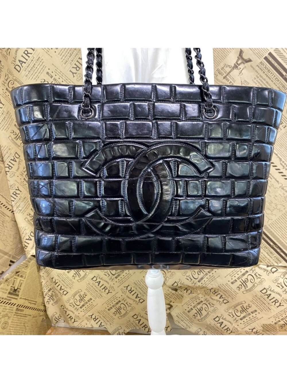 Chanel Tote Chocolate Bar Big CC Logo Chain Black Business Travel